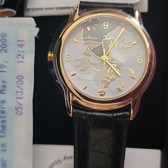 Vintage Rare NWT Disney Goofy Watch with Matching Pen Keychain - Picture 4 of 4